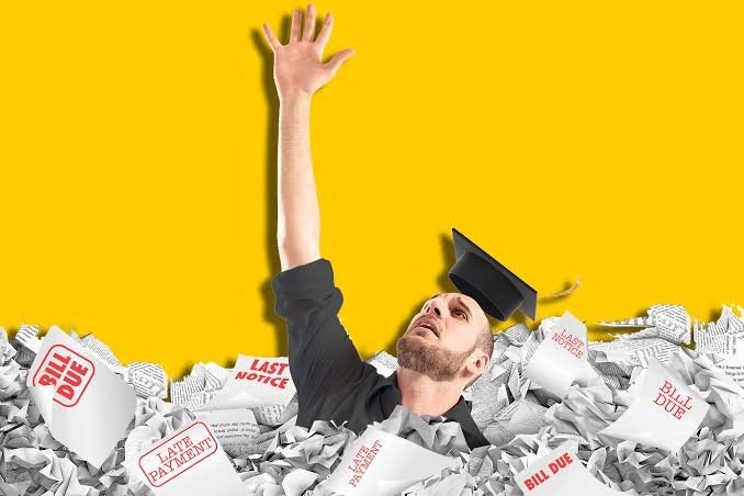 Personal-Finance-Tips-for-Young-Adults-With-Student-Loans