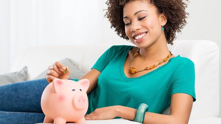 Personal-Finance-Tips-for-Young-Adults-With-Student-Loans